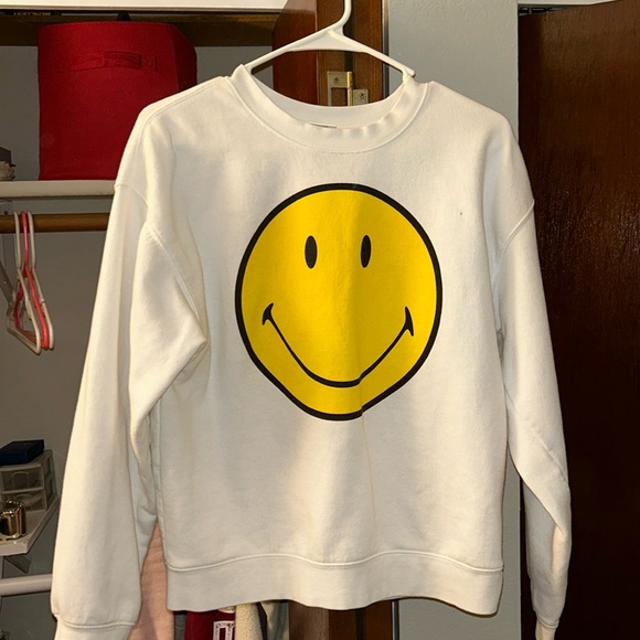 White smiley crew new - Picture 1 of 4